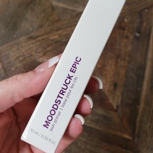 New * YOUNIQUE Lash Primer